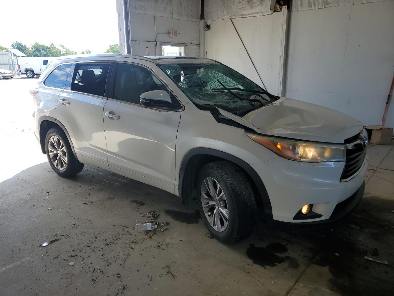 TOYOTA HIGHLANDER XLE