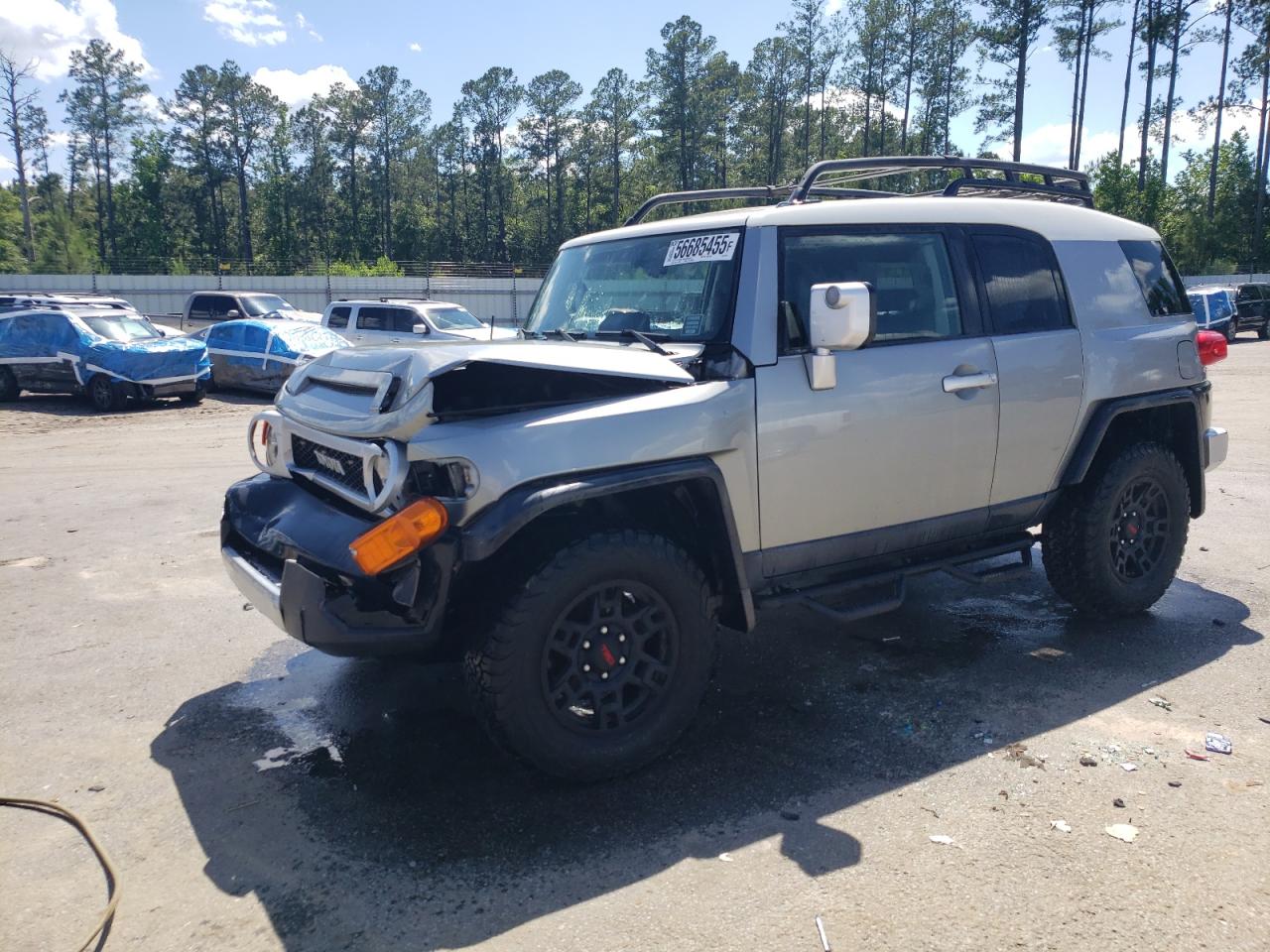 TOYOTA FJ CRUISER