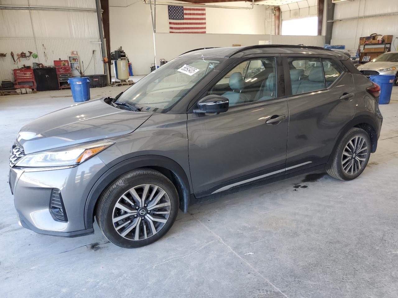NISSAN KICKS SR