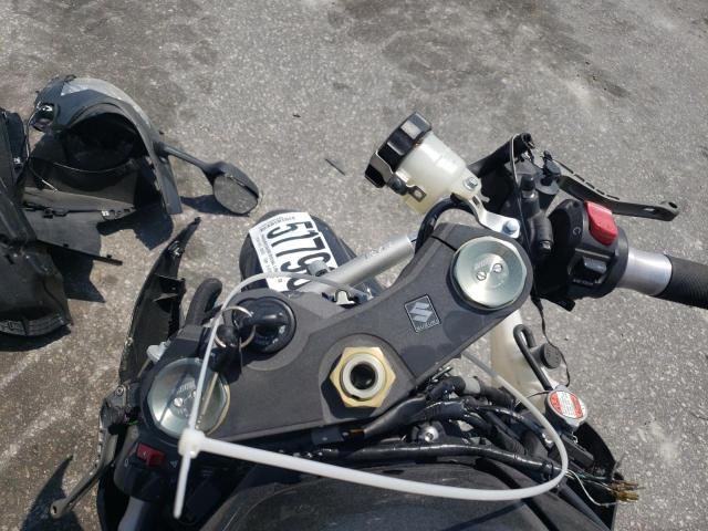 2011 SUZUKI GSX750 JS1GR7MA2B2102420