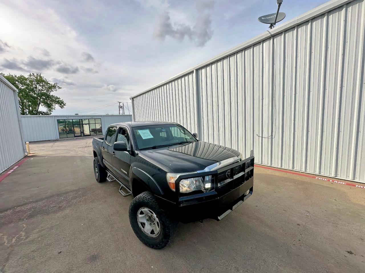TOYOTA TACOMA DOUBLE CAB