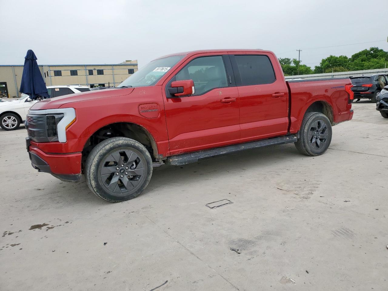 FORD F-150 LIGHTNING PRO
