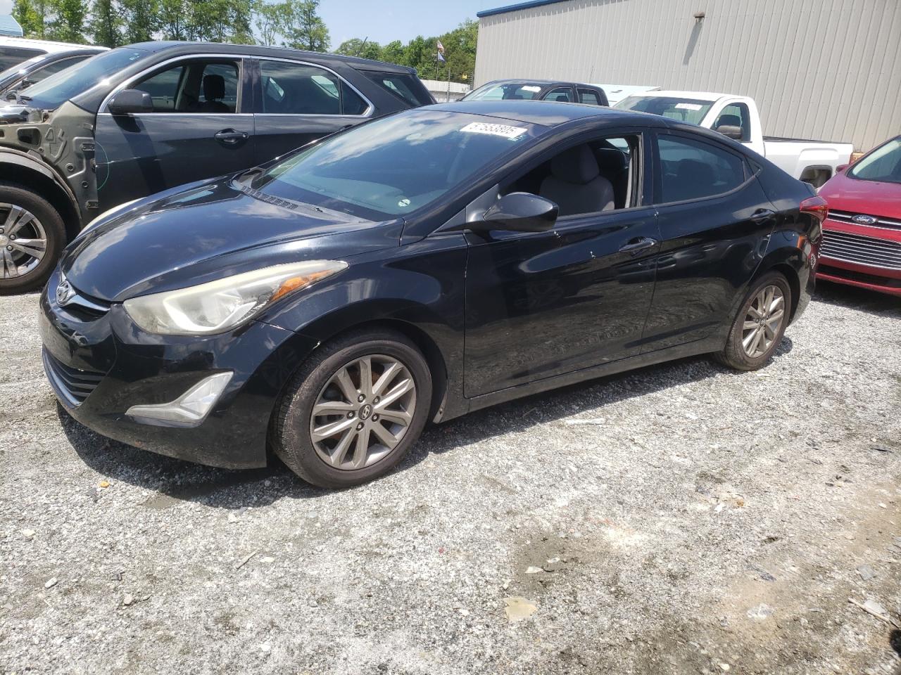 HYUNDAI ELANTRA SE