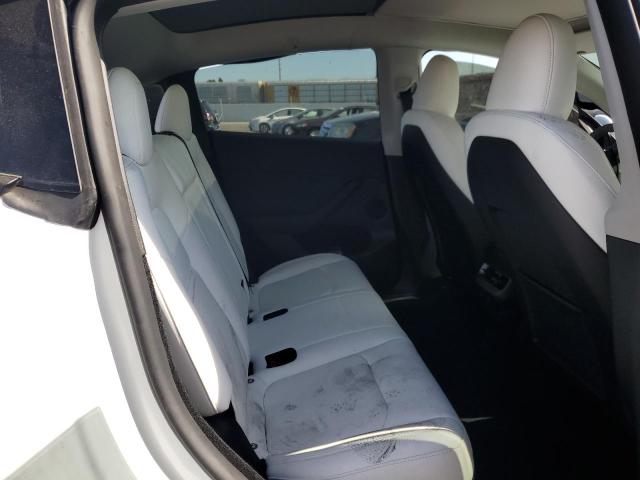 2024 TESLA MODEL Y 7SAYGDEE4RF064716