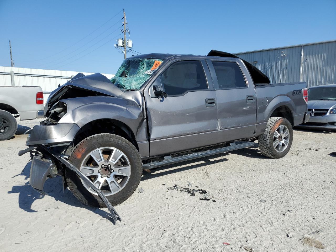 FORD F-150 SUPERCREW