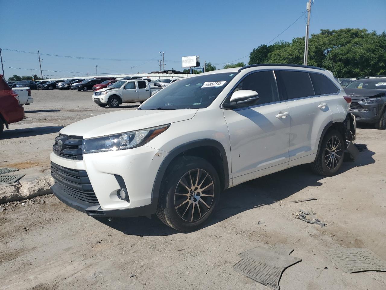 TOYOTA HIGHLANDER SE