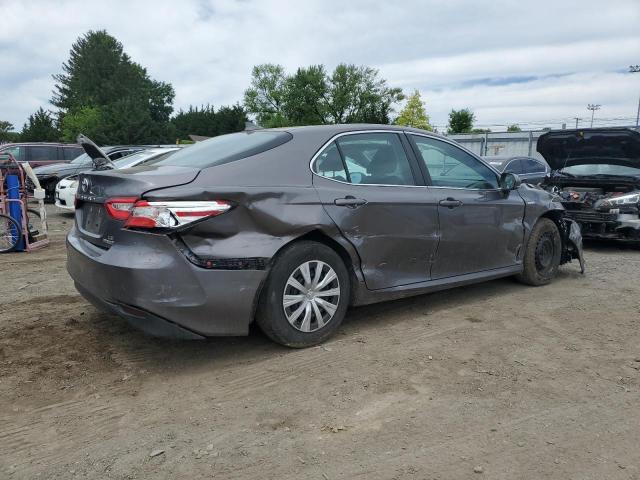 Vin: 4t1b31hk1ju506745, lot: 57947915, toyota camry le 20183