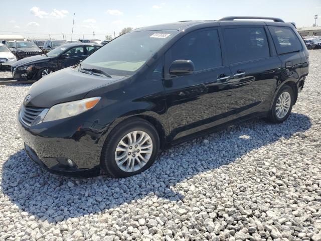 TOYOTA SIENNA XLE