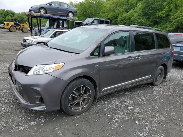 TOYOTA SIENNA XLE