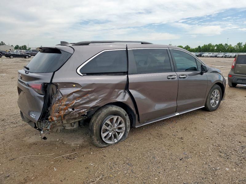 TOYOTA SIENNA XLE 2022 charcoal  hybrid engine 5TDYRKEC6NS090587 photo #4