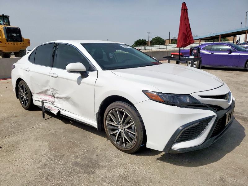 Vin: 4t1g11ak1ru219956, lot: 56646885, toyota camry se night shade 20244