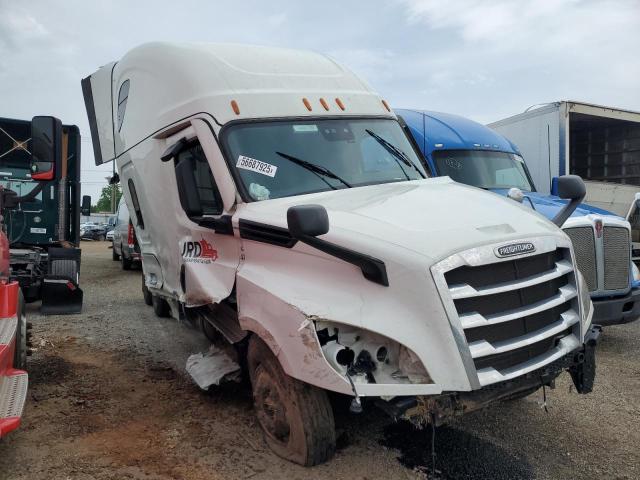 FREIGHTLINER CASCADIA 1