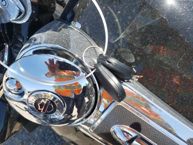 2015 HARLEY-DAVIDSON FLTRUSE CV 1HD1TAN1XFB956939