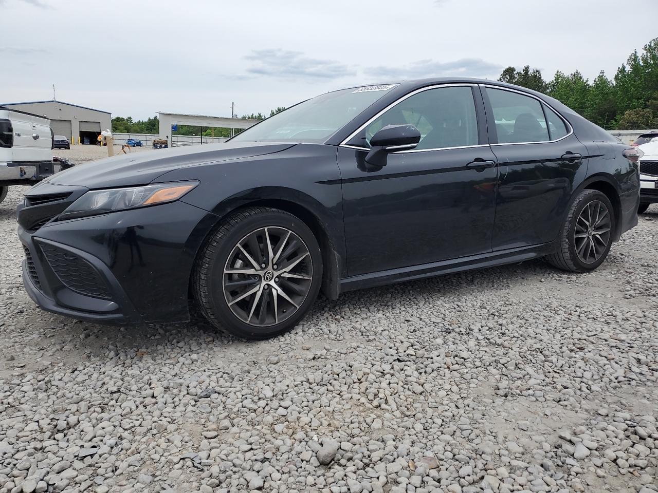 TOYOTA CAMRY SE NIGHT SHADE