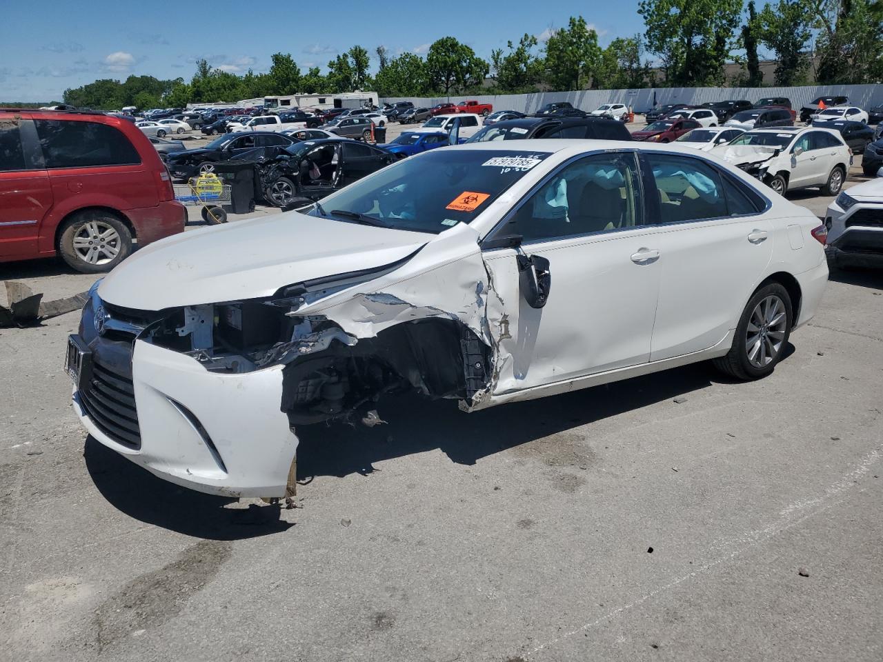 TOYOTA CAMRY LE