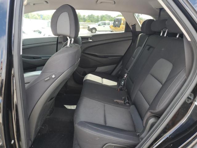 2017 HYUNDAI TUCSON SE KM8J23A43HU580409