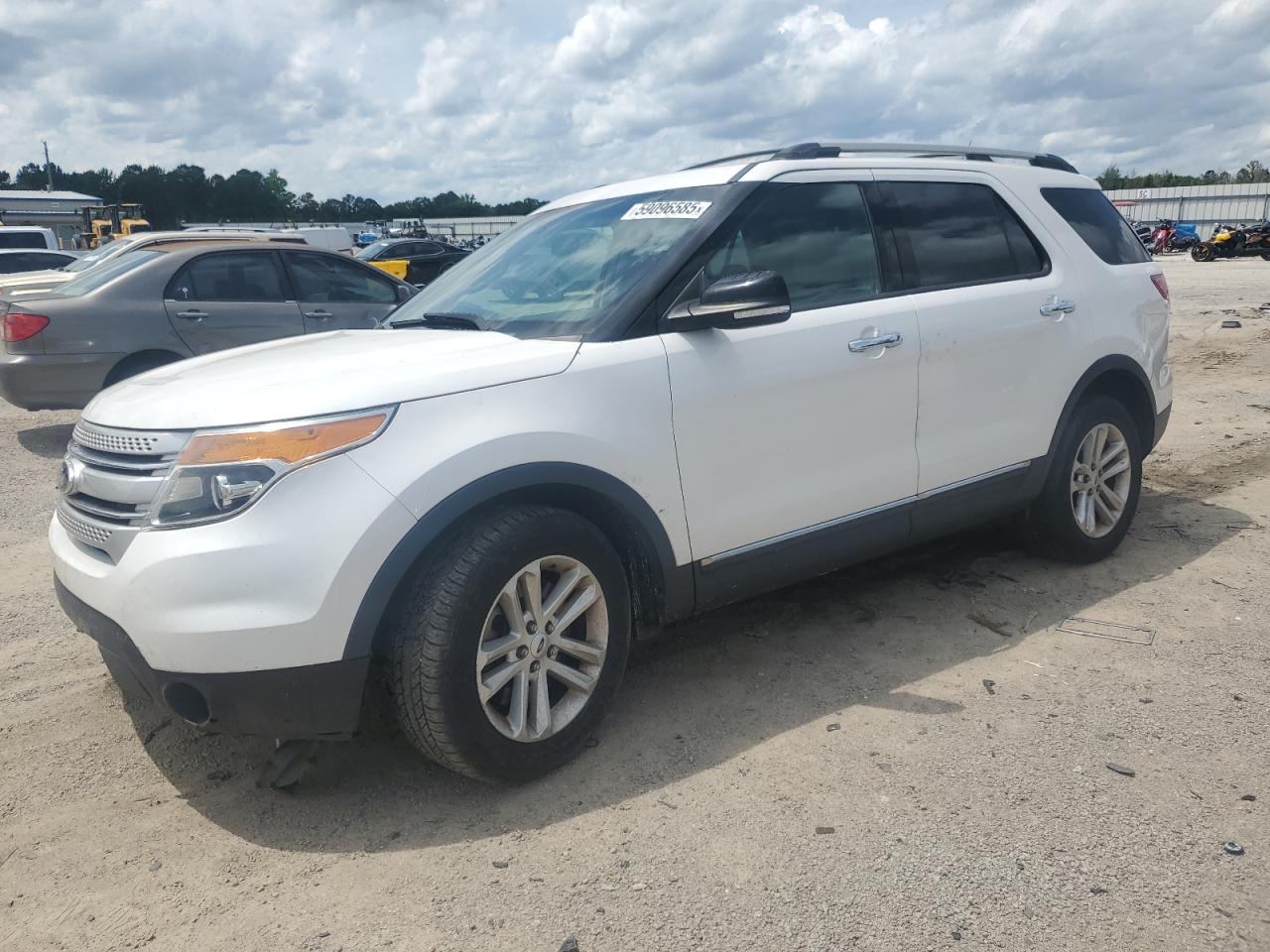 FORD EXPLORER XLT