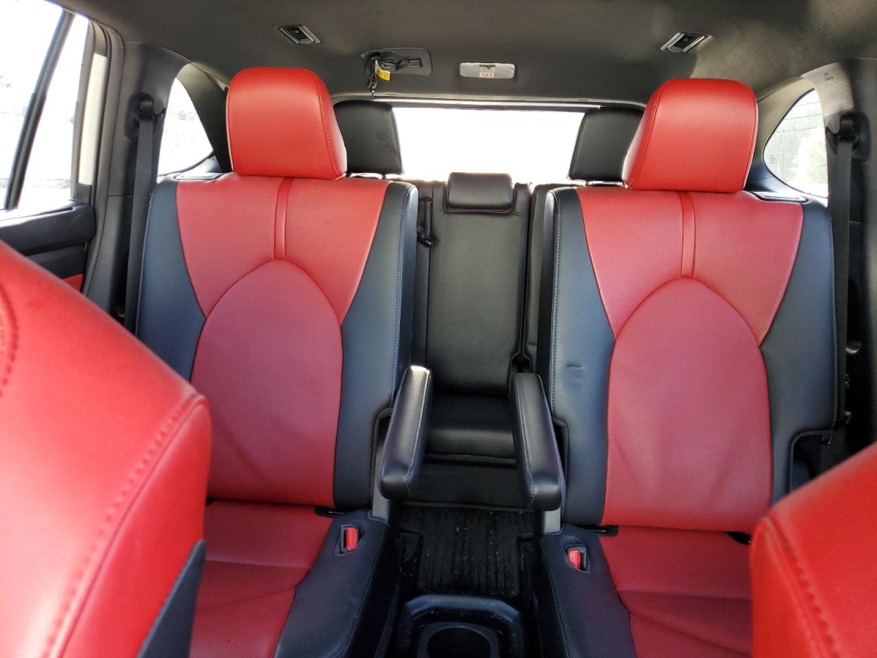 Toyota Highlander 2021