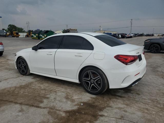 Vin: wdd3g4eb8kw006337, lot: 57532225, mercedes-benz a-class 220 20192