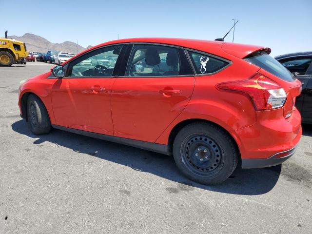 FORD FOCUS SE 2012 red  gas 1FAHP3K28CL111970 photo #3
