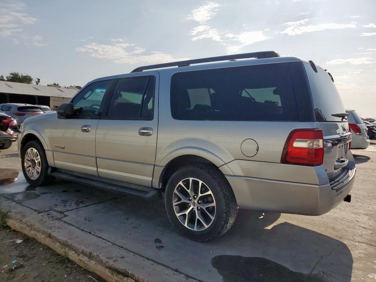 FORD EXPEDITION EL XLT