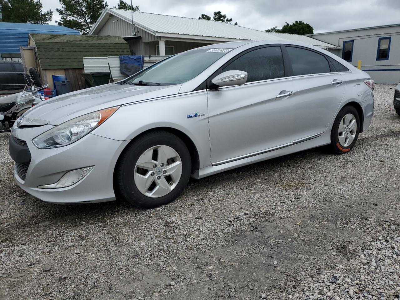 HYUNDAI SONATA HYBRID