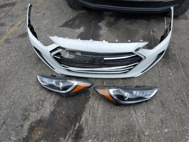 2018 HYUNDAI ELANTRA SE - 5NPD84LF0JH301793