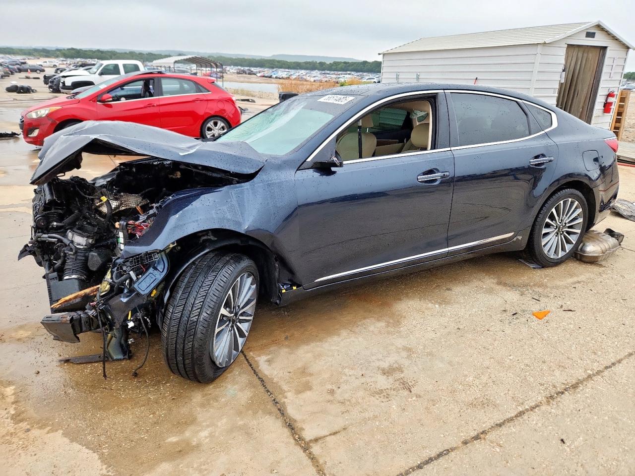 KIA CADENZA PREMIUM