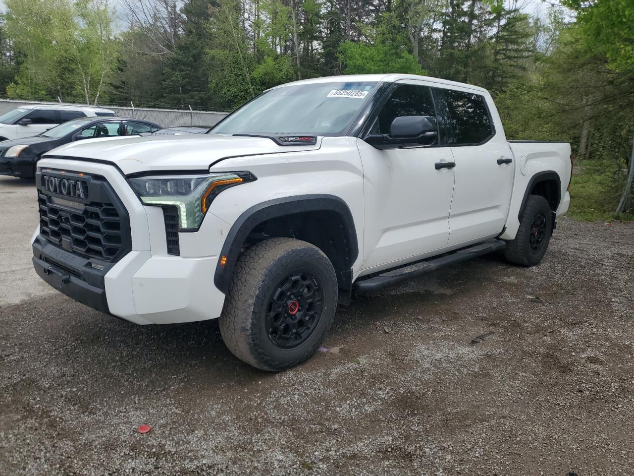 TOYOTA TUNDRA CREWMAX LIMITED