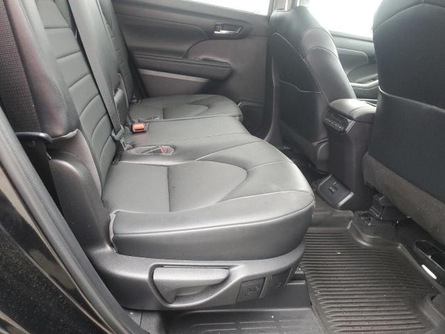2022 TOYOTA HIGHLANDER - 5TDGZRBH4NS581356