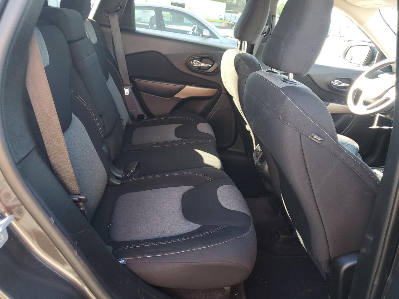 JEEP GRAND CHEROKEE LATITUDE