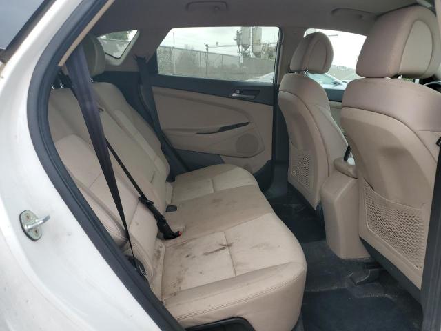 2017 HYUNDAI TUCSON SE KM8J23A4XHU572579