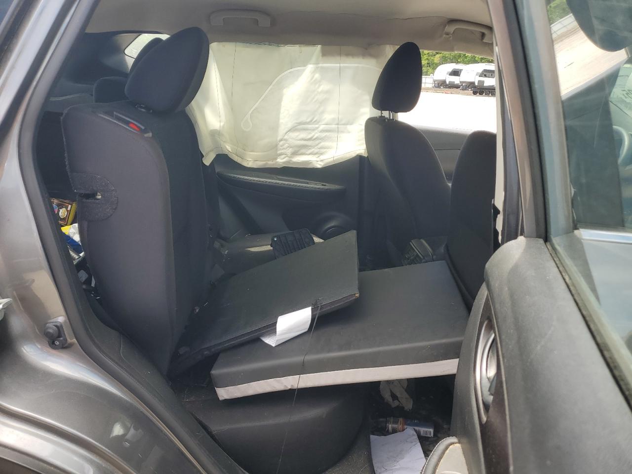 NISSAN ROGUE SPORT S