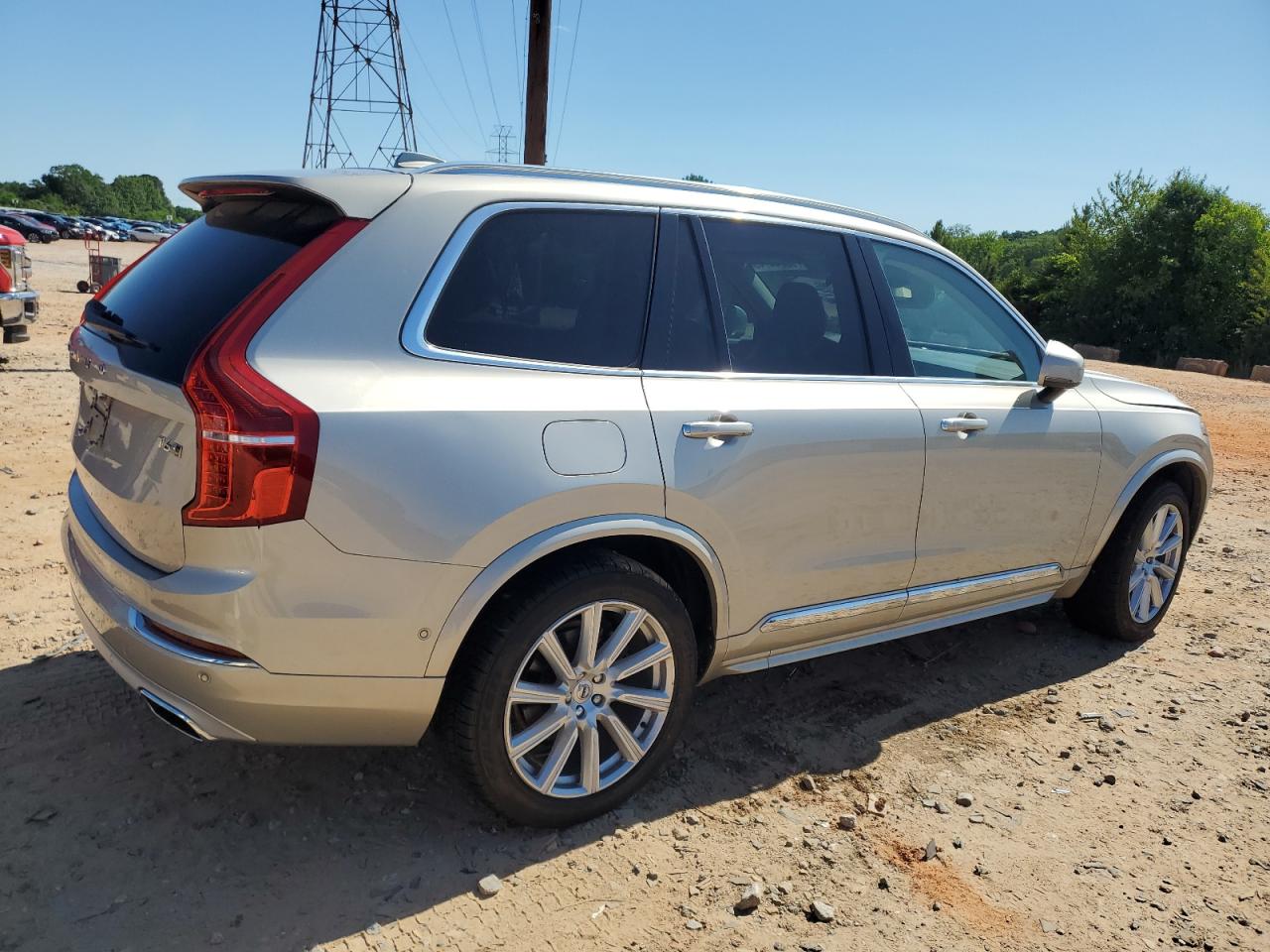 VOLVO XC90 T6