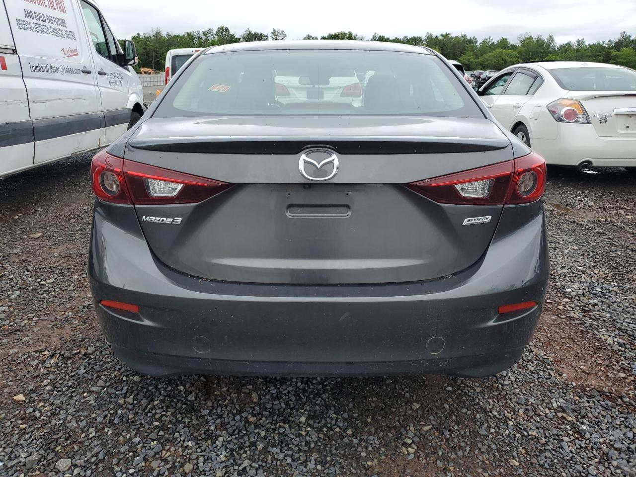 MAZDA 3 TOURING