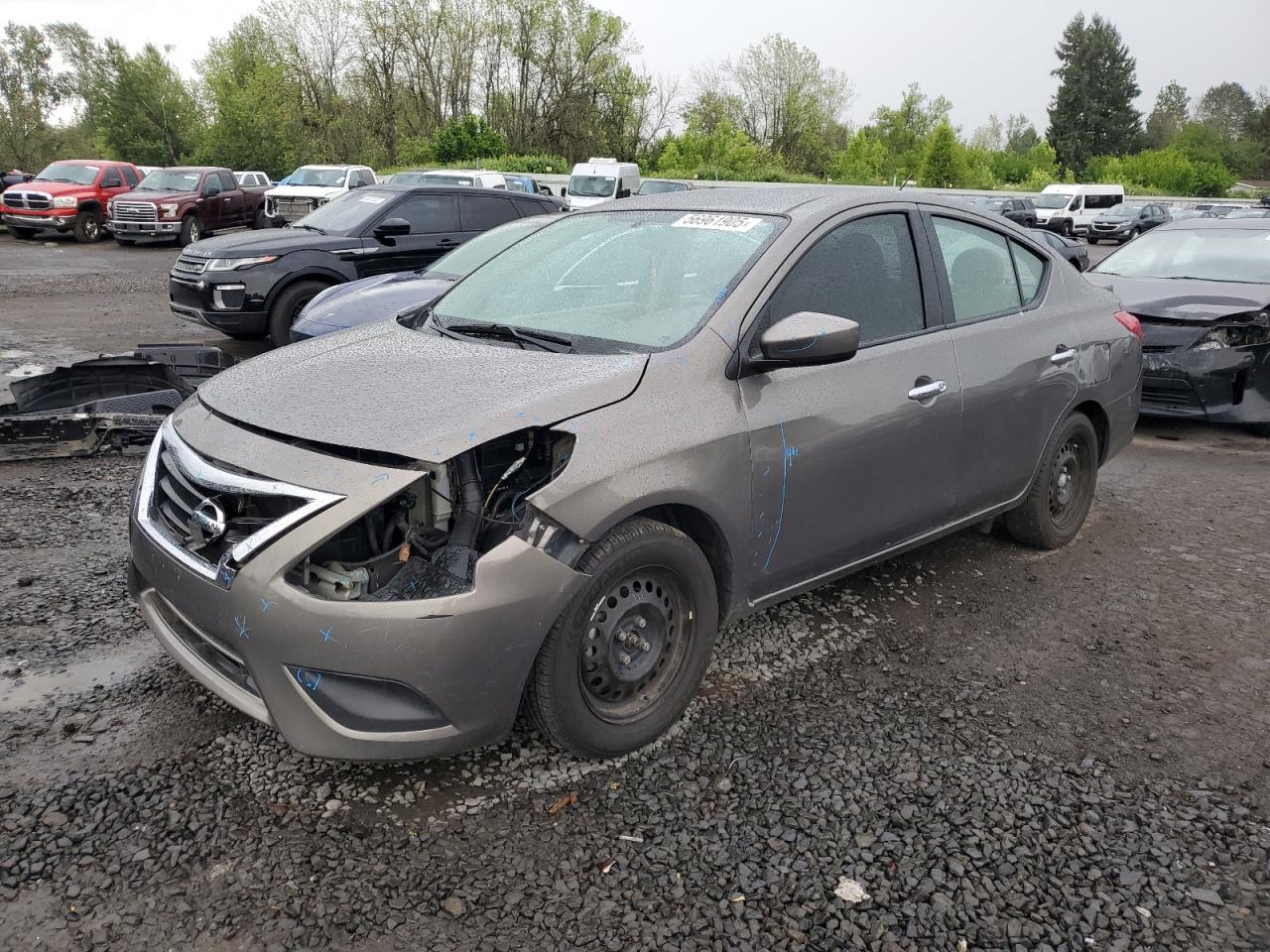 NISSAN VERSA S