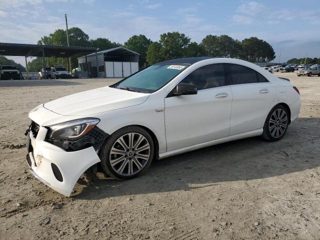 MERCEDES-BENZ CLA 250 4M