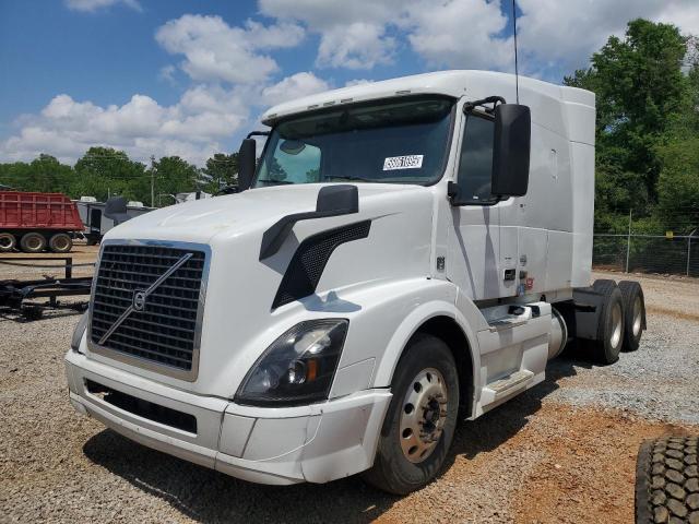 VOLVO VNL 2018 white  diesel 4V4NC9EH2JN996121 photo #3