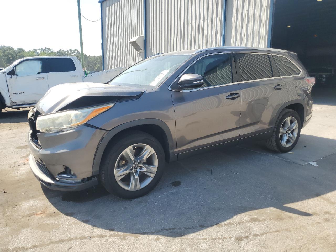 TOYOTA HIGHLANDER LIMITED