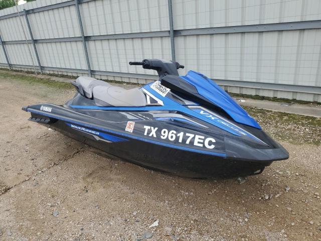 YAMAHA WAVERUNNER