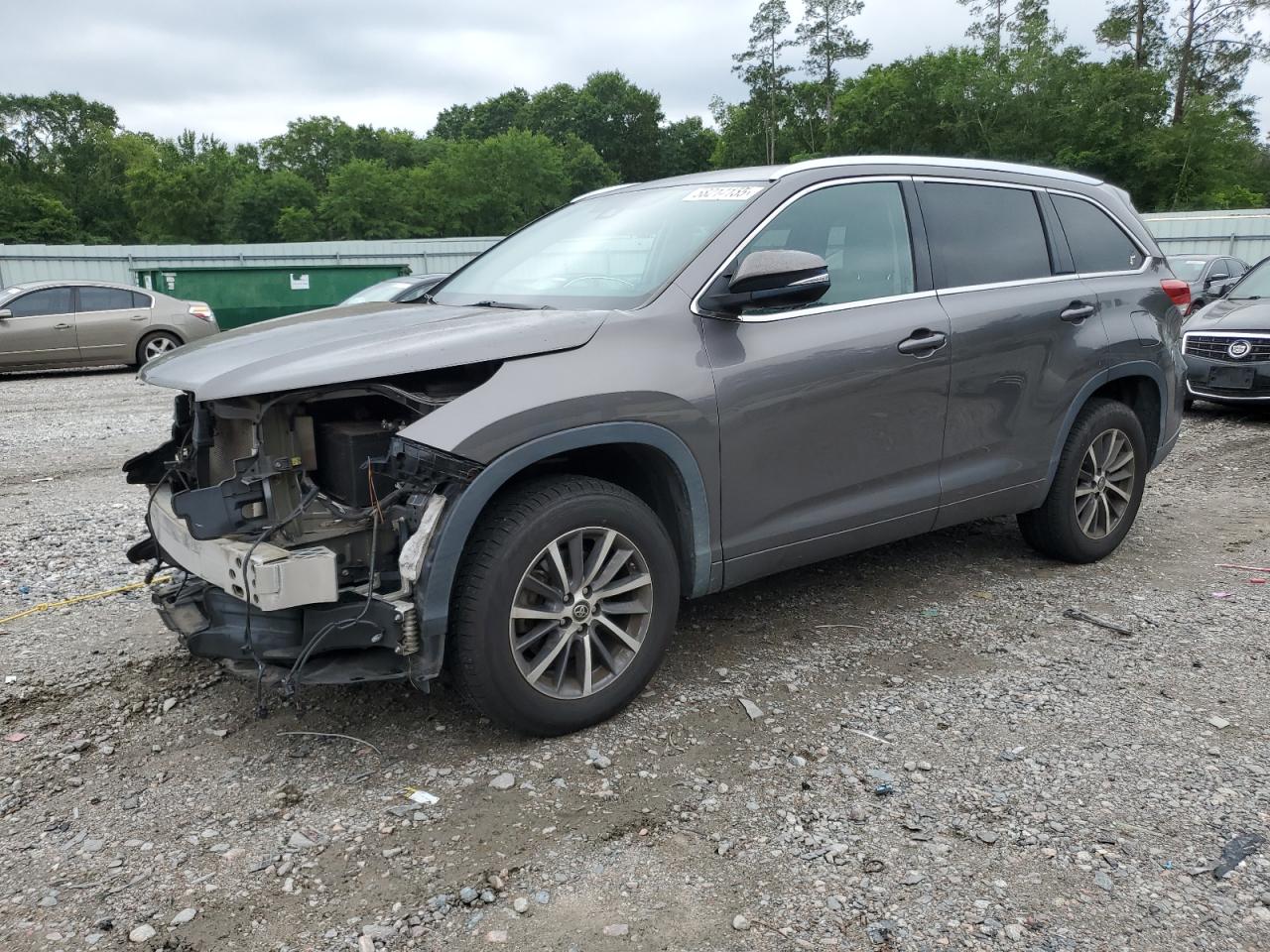 TOYOTA HIGHLANDER SE
