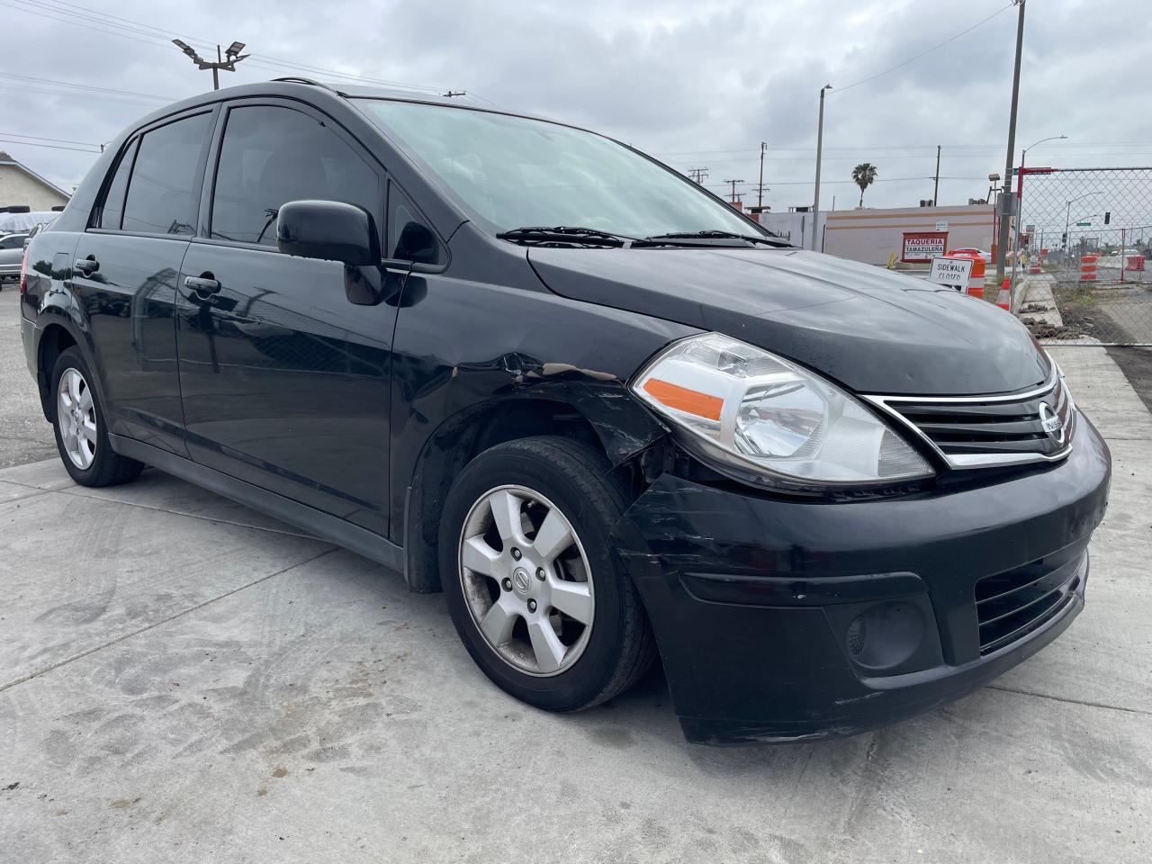 NISSAN VERSA S