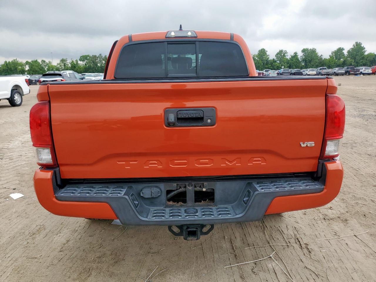 TOYOTA TACOMA DOUBLE CAB