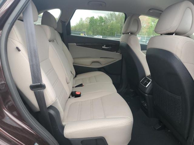 2016 KIA SORENTO LX - 5XYPGDA53GG029735