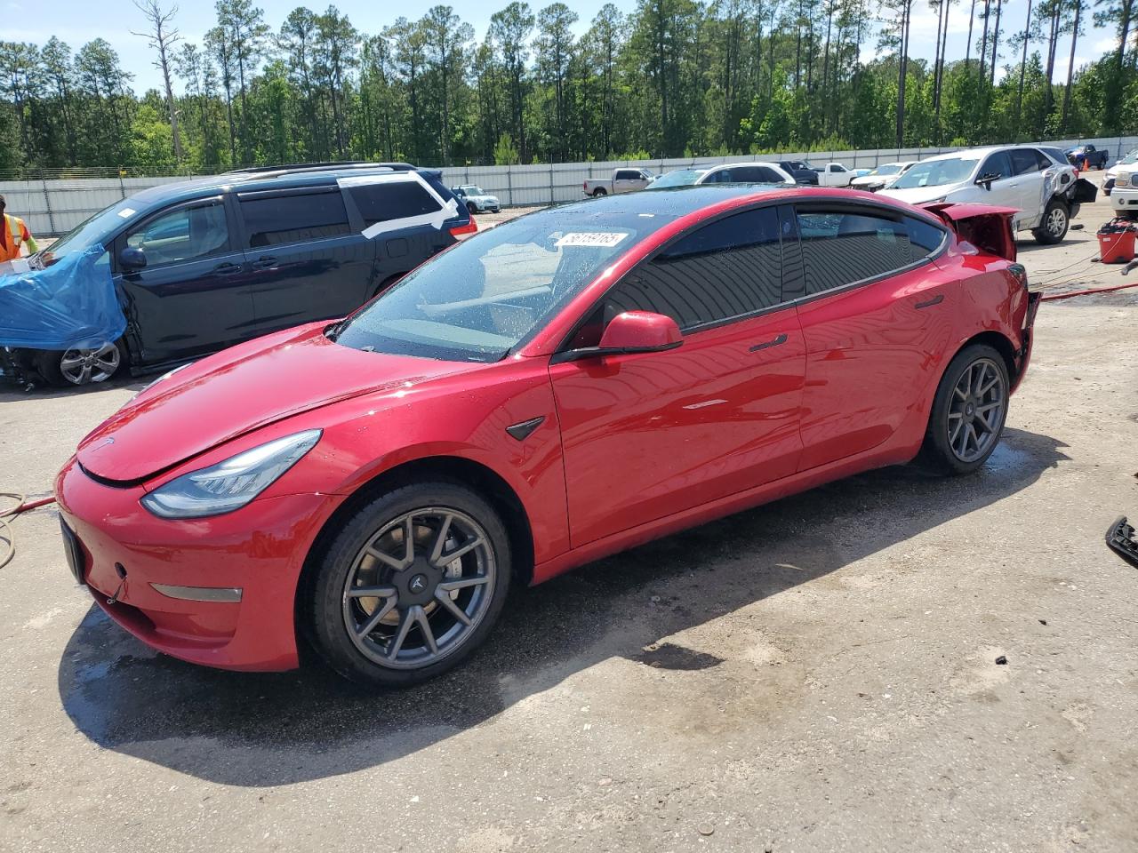 TESLA MODEL 3