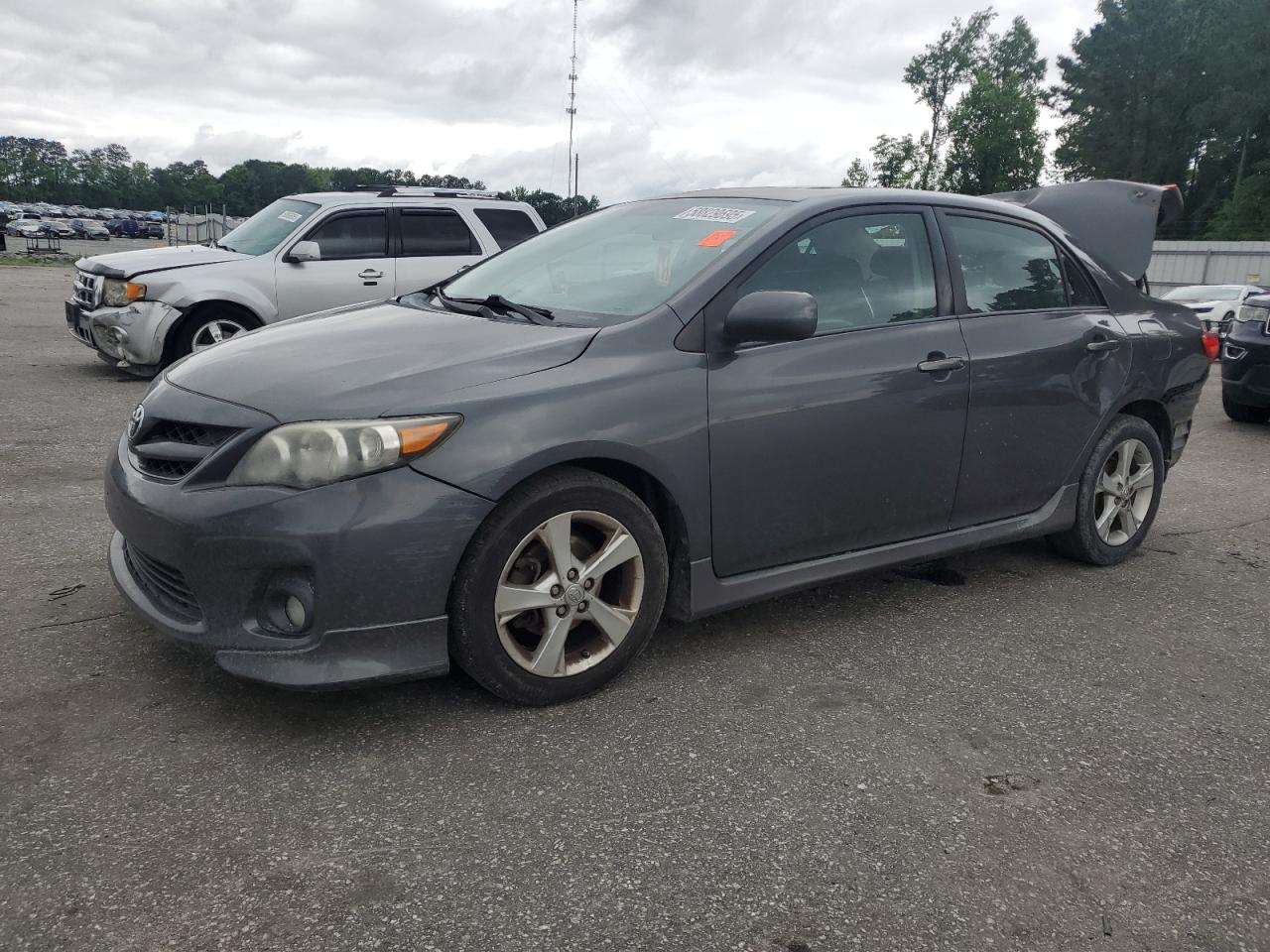 TOYOTA COROLLA BASE