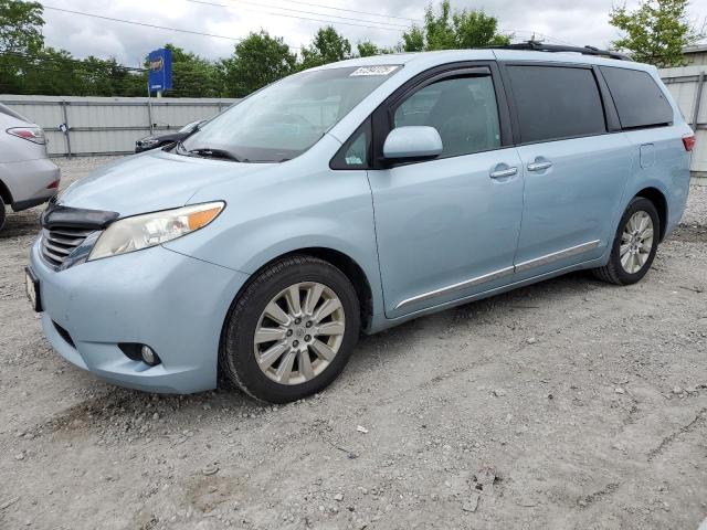 TOYOTA SIENNA XLE
