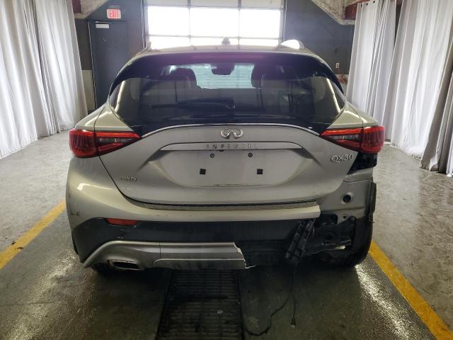 2017 INFINITI QX30 BASE SJKCH5CR9HA025589