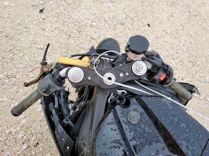 2011 YAMAHA YZFR1 JYARN23E9BA010563