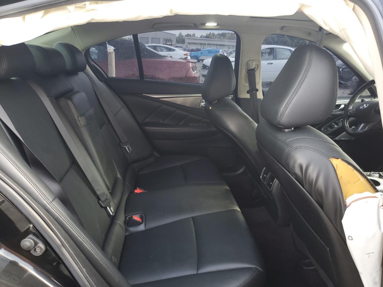 INFINITI Q50 PREMIUM